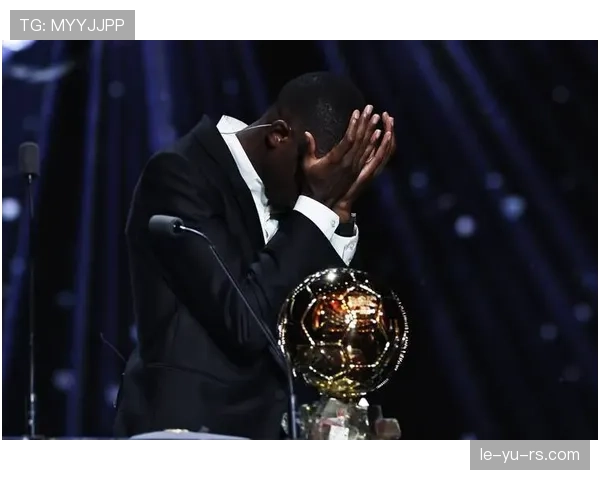 亚洲杯金球奖揭晓：闪耀之星表现引热议