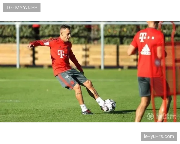 拉菲尼亚腿筋伤势恢复顺利，重返赛场在即引球迷期待