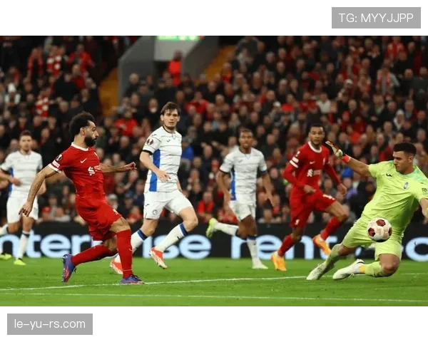 利物浦从压迫制胜到频繁被反击,战术结构变化影响防守稳定性 利物浦从压迫制胜到频繁被反击,战术结构变化影响防守稳定性